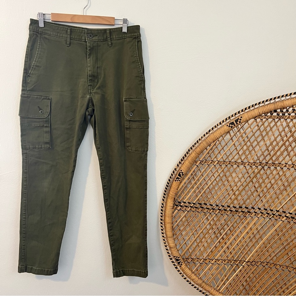levi strauss & co green cargo pants size 32x32